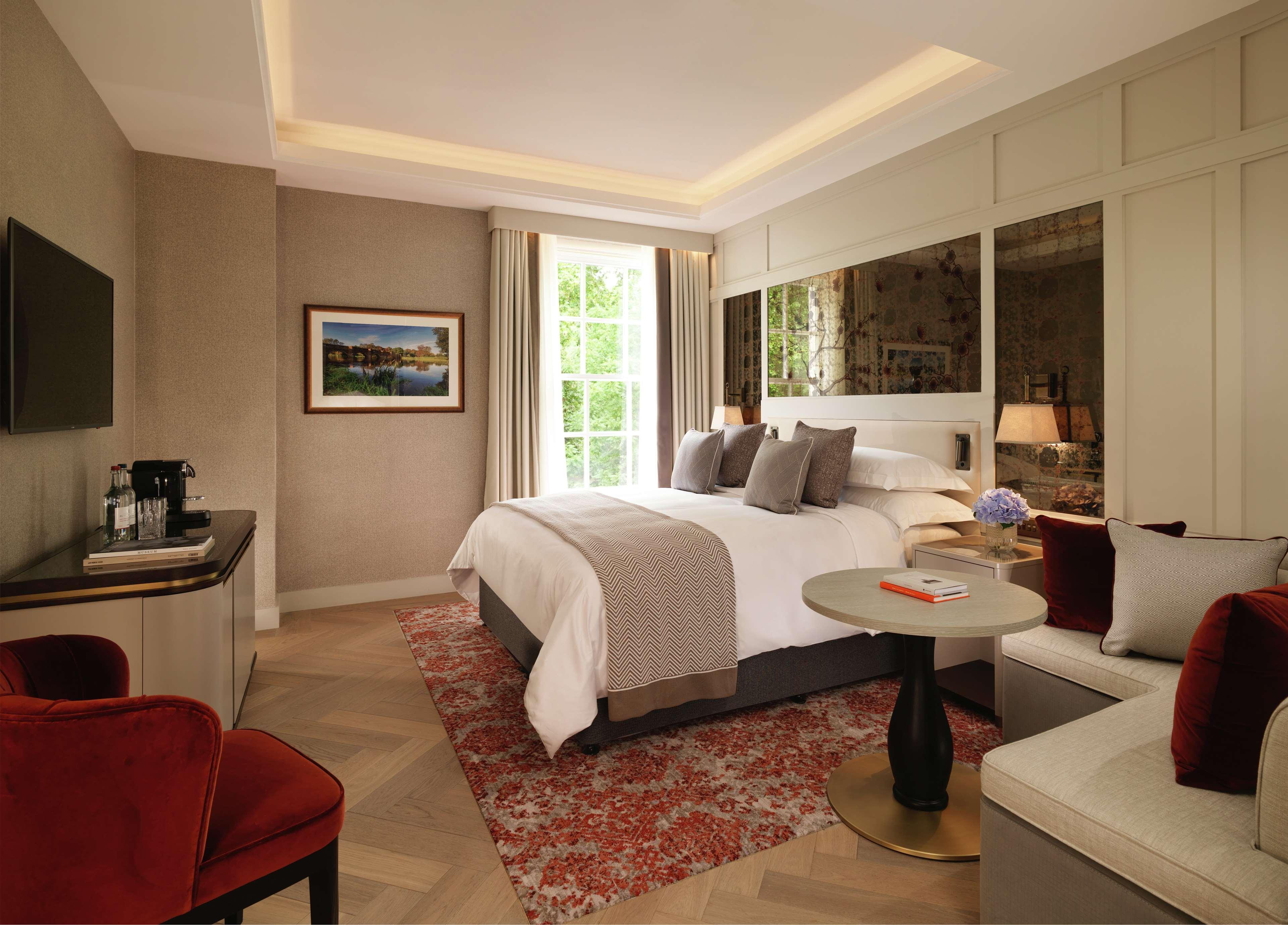 The Biltmore Mayfair Londra Esterno foto A room at the hotel