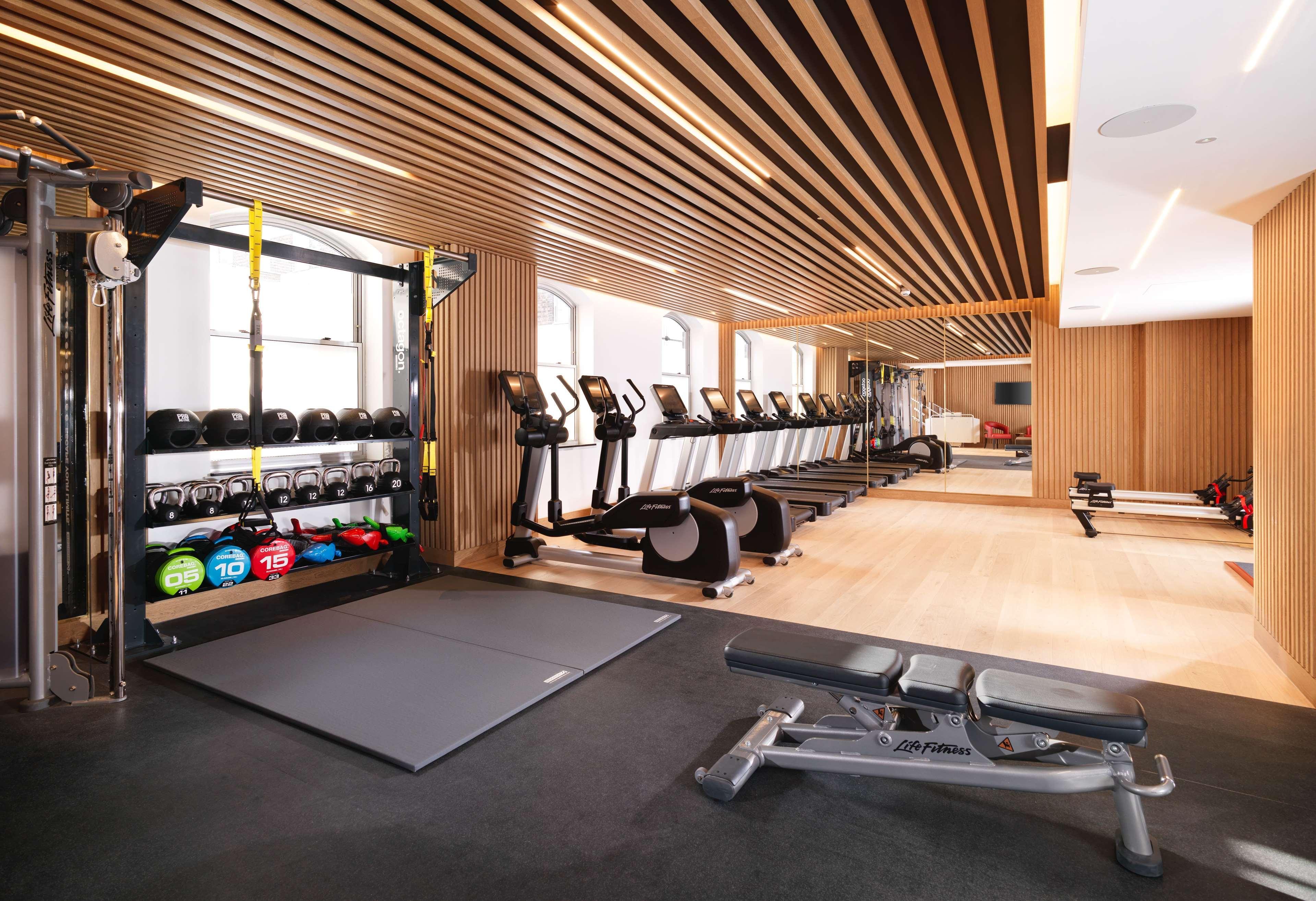 The Biltmore Mayfair Londra Esterno foto The gym at The Ivy Collection